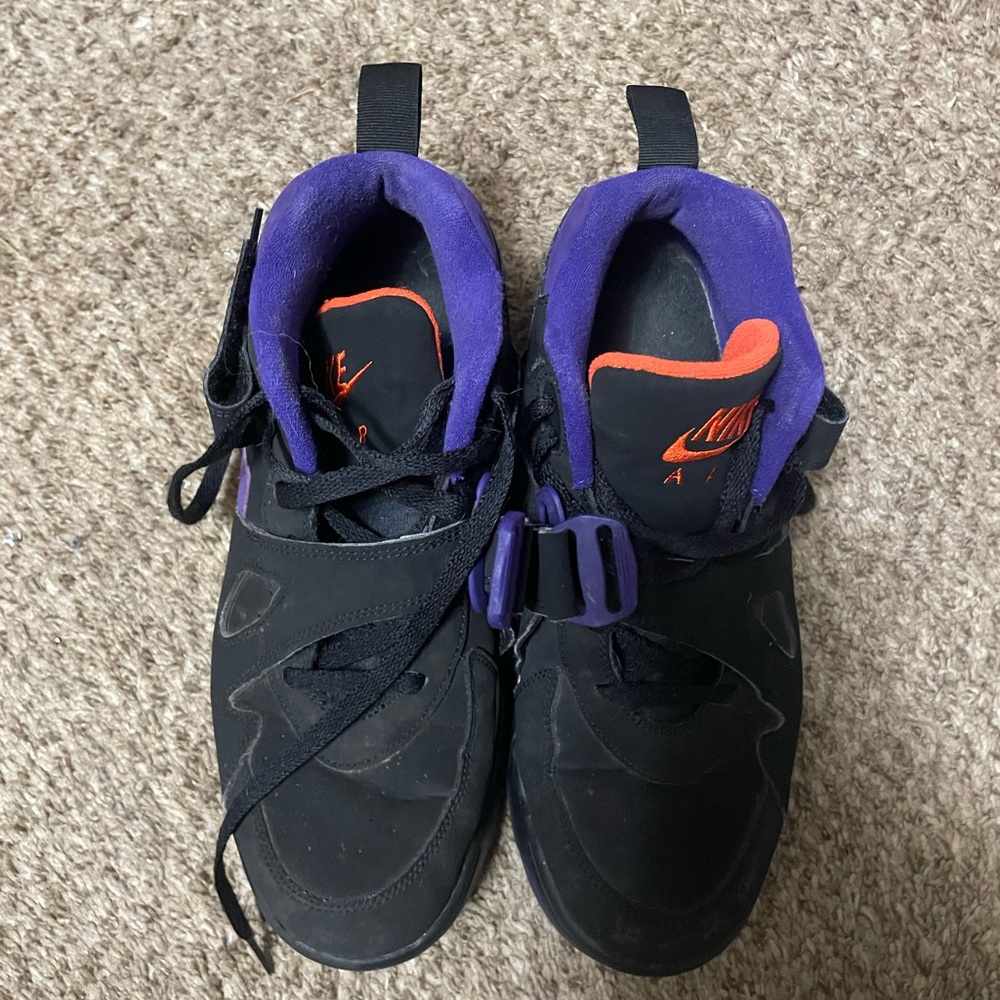 Nike Air Max men’s size 9